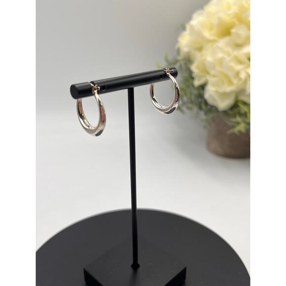 AV 925 Designer Sterling Silver Crescent Pierced Hoop Earrings, 2.9 grams - Picture 4 of 11